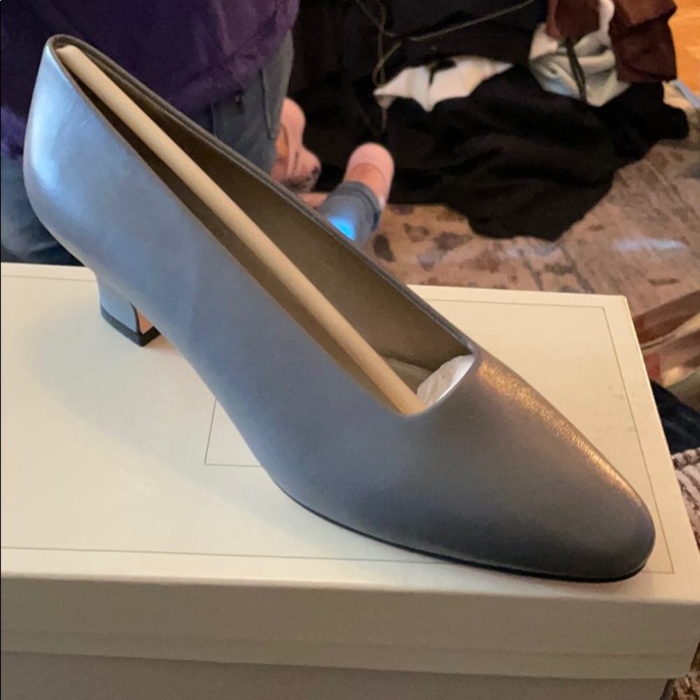 Carriage Court heels